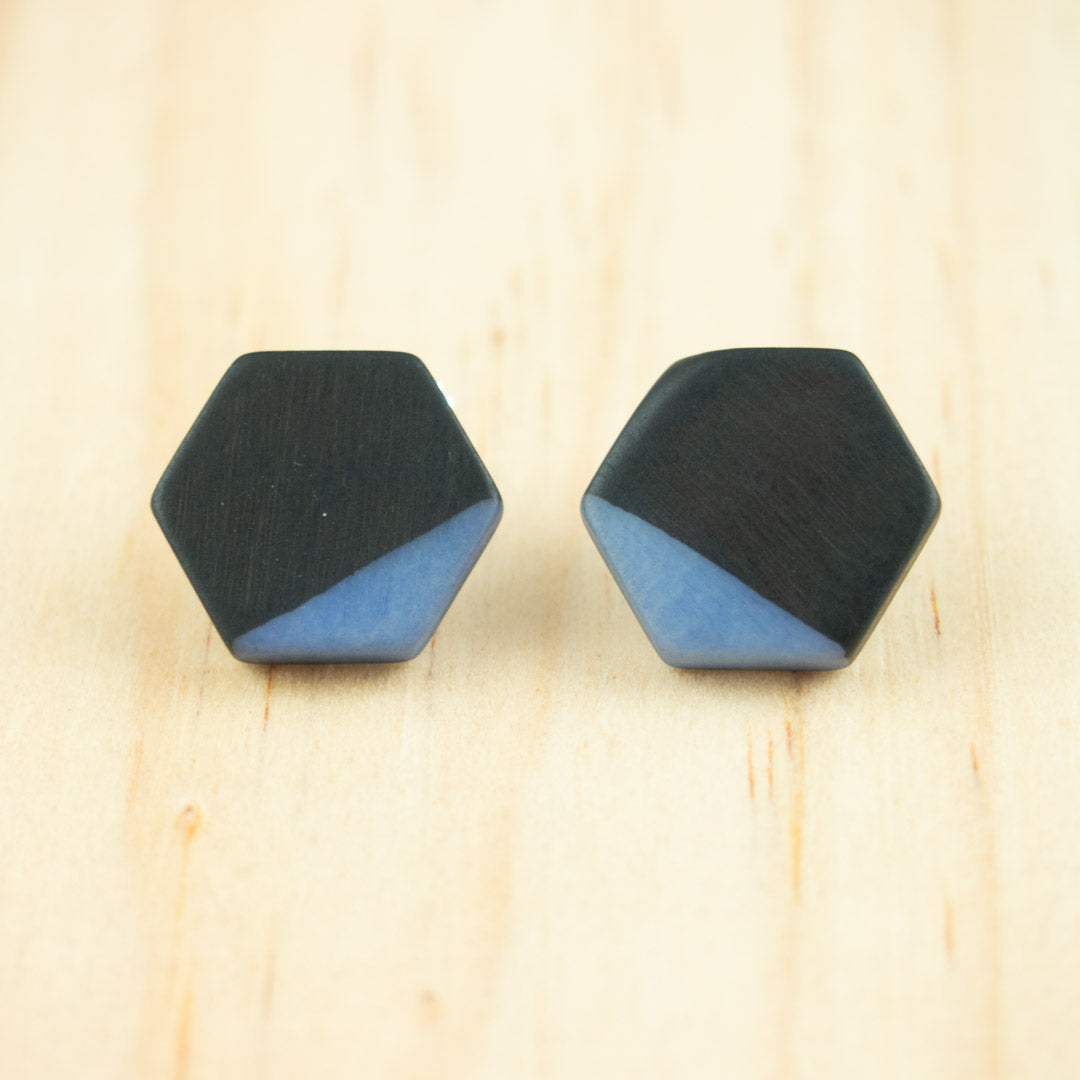 Boucles d′oreilles Bicolores Hexagones faites main en Ivoire végétal et Argent 925 | Hexa-Bi