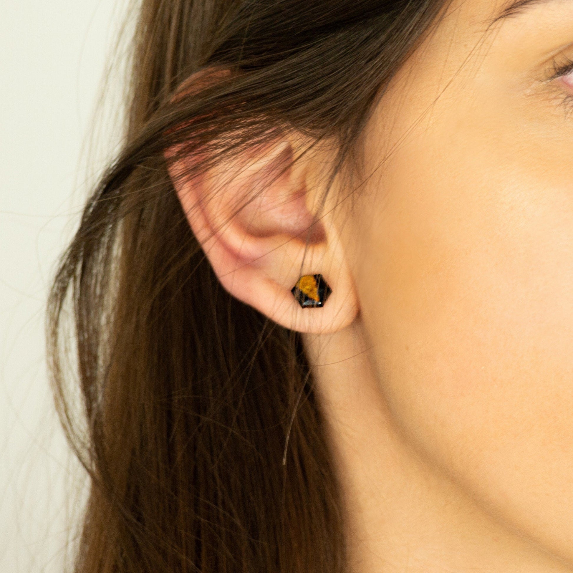 Puces d'oreilles diamant naturelles boucles d'oreilles minimalistes boucles d'oreilles diamant boucles d'oreilles géométriques