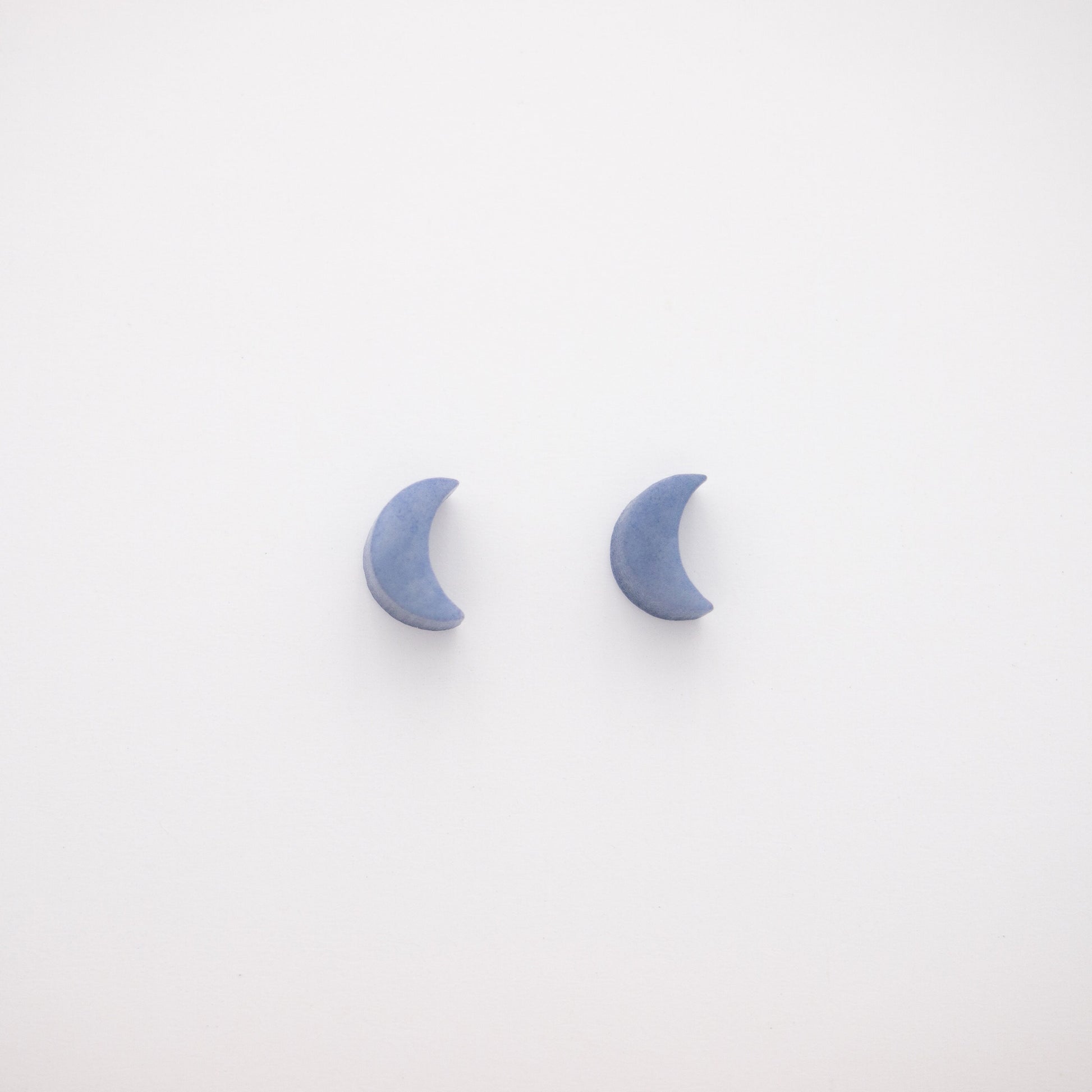 Puces lune bleues puces lune puces ivoire végétal boucles d'oreilles bleues boucle d'oreille lune cadeau éthique