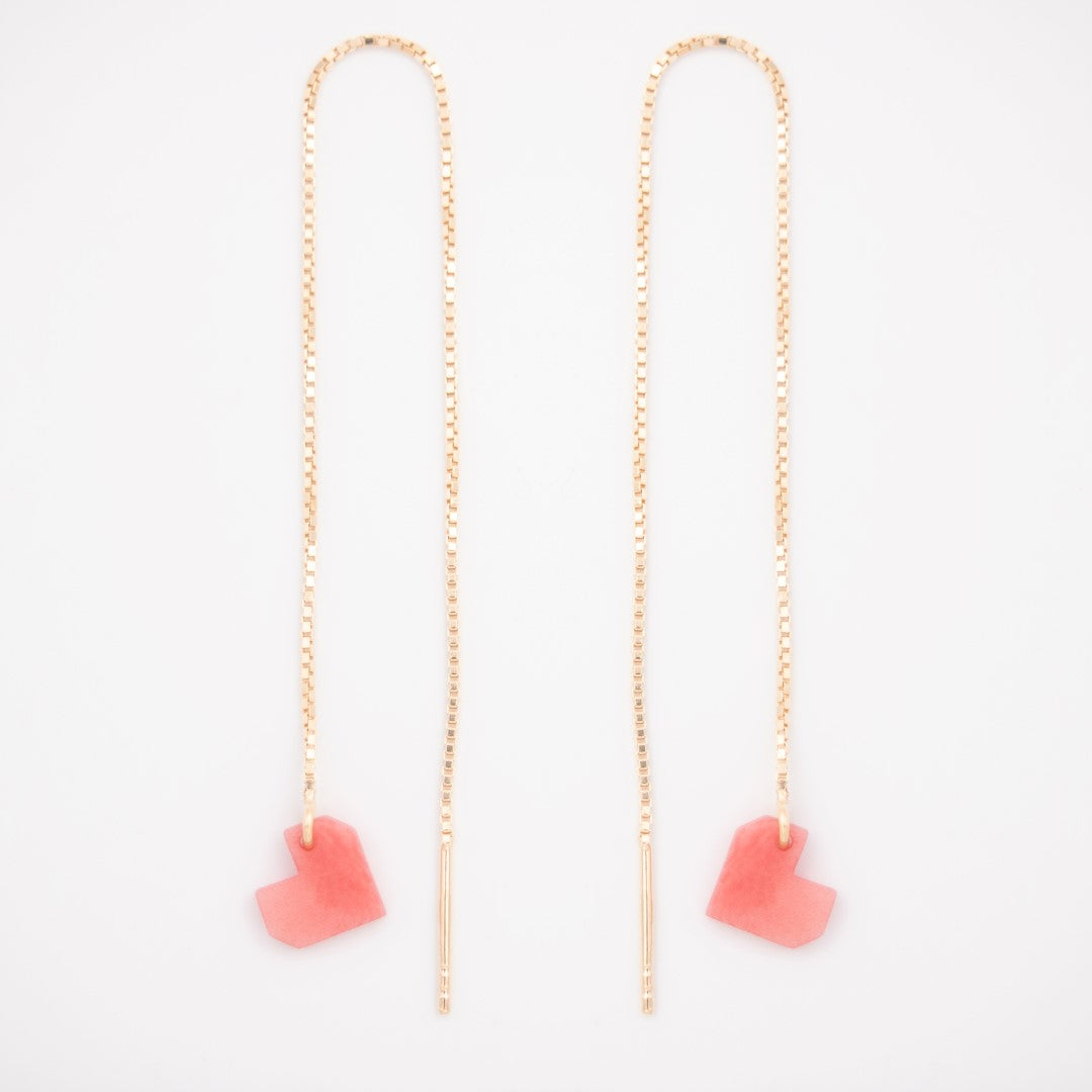 Boucles d’oreilles Coeur en ivoire végétal, chaîne traversante en Acier Doré, Argent ou Plaqué Or 3 microns