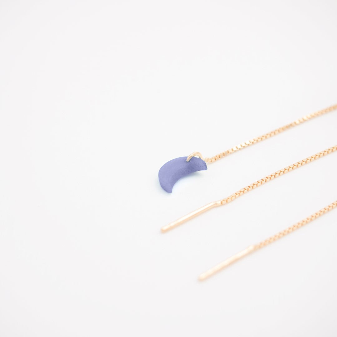 Boucles d’oreilles Lune en ivoire végétal, chaîne traversante en Acier Doré, Argent ou Plaqué Or 3 microns