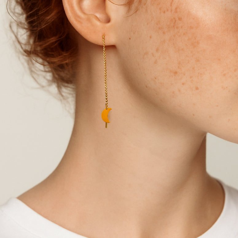 Boucles d’oreilles Lune en ivoire végétal, chaîne traversante en Acier Doré, Argent ou Plaqué Or 3 microns