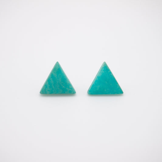 Puces triangles blanches puces triangles puces ivoire végétal boucles d'oreilles blanches boucle d'oreille géométrique cadeau éthique