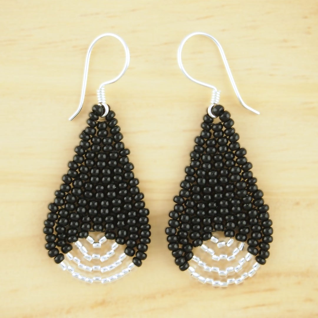 Boucles d’oreilles en perles faites main et Crochet en Argent 925 | Papo