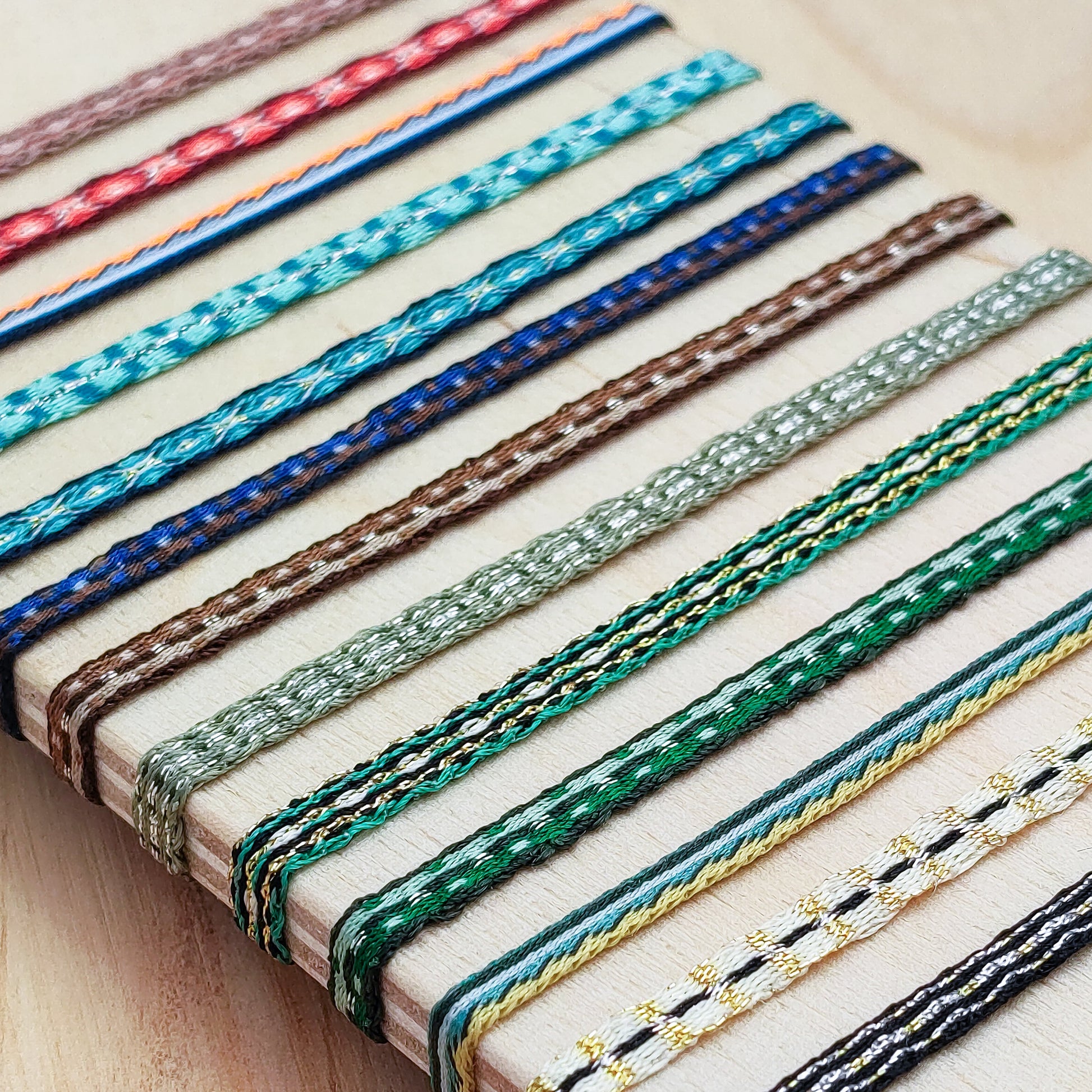 Bracelet bohème 40 fils femme et homme Boho surfer bracelet tissé main fin amitié bijoux plage résistent à la mer réglable cadeau