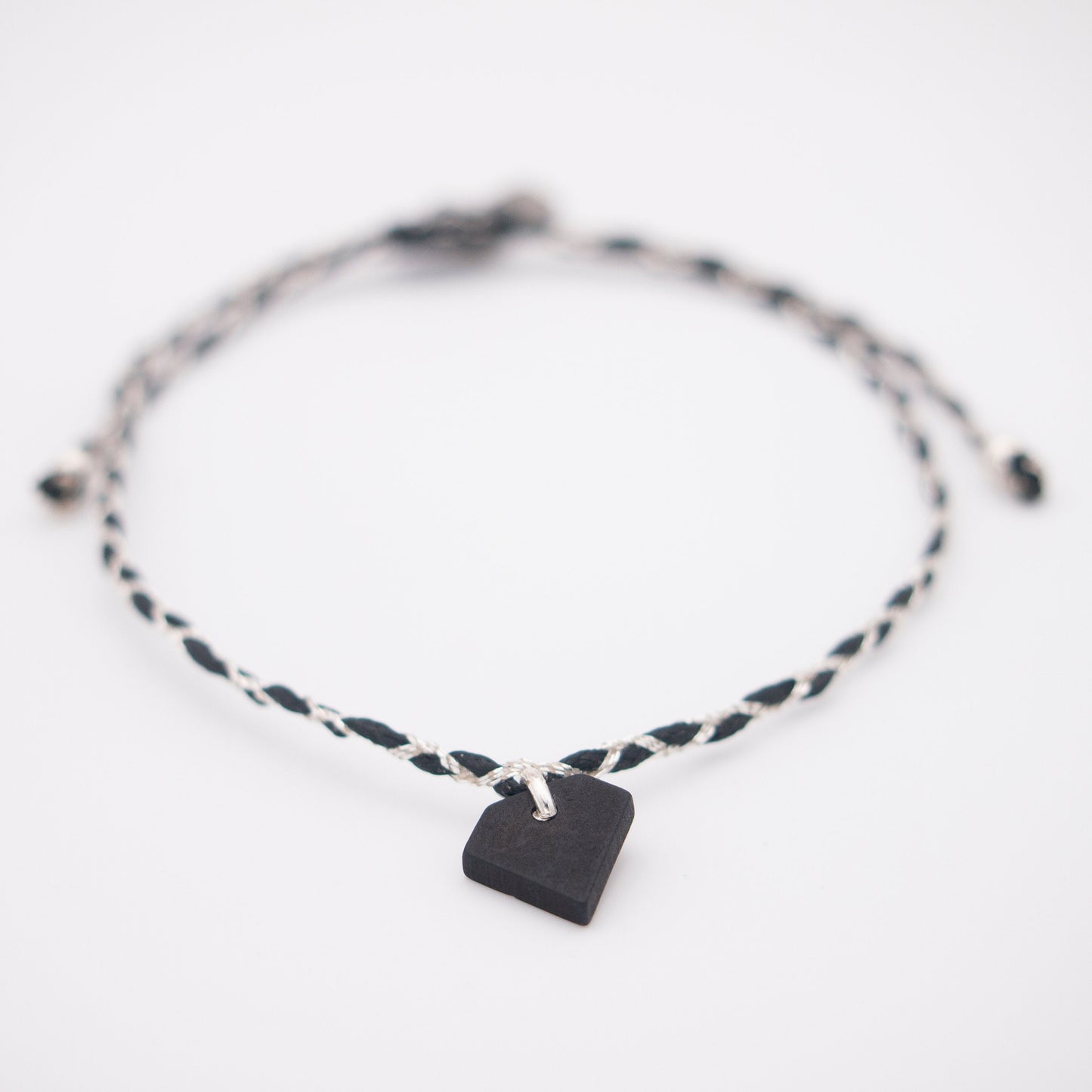 Bracelet cordon en forme de diamant en ivoire végétal réglable