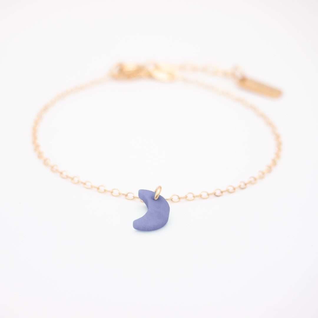 Bracelet Mini Charm Lune en Ivoire Végétal - Chaîne Fine Argent ou Doré