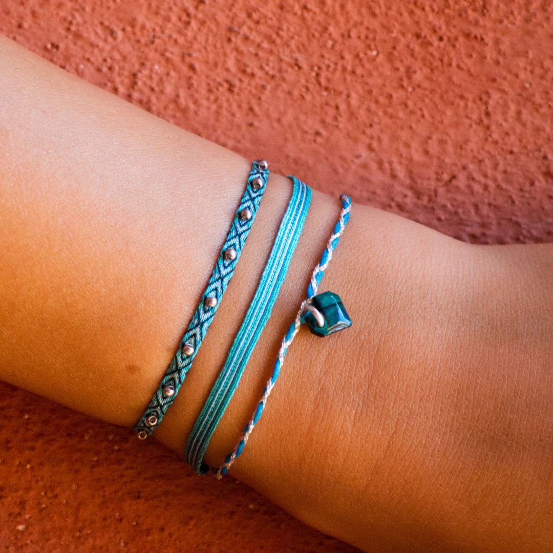 Bracelet Mini Charm Coeur en Calebasse Séchée - Chaîne Fine Argent ou Doré