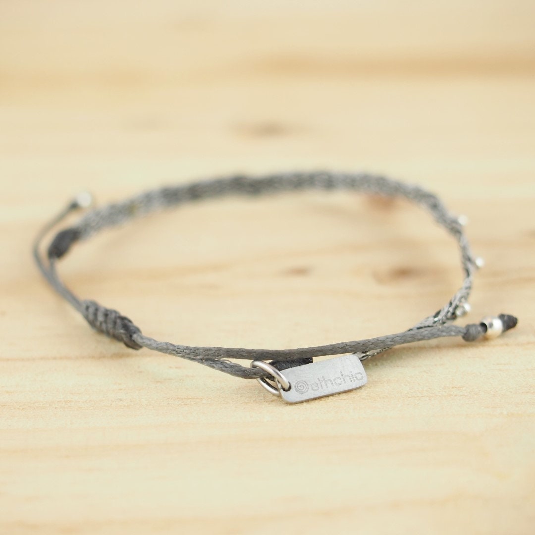 Bracelet réglable gris Cadeau mère fille Cadeau fête des mères Bracelet fin 40 fils Cadeau bijoux maman Cadeau bracelet fille