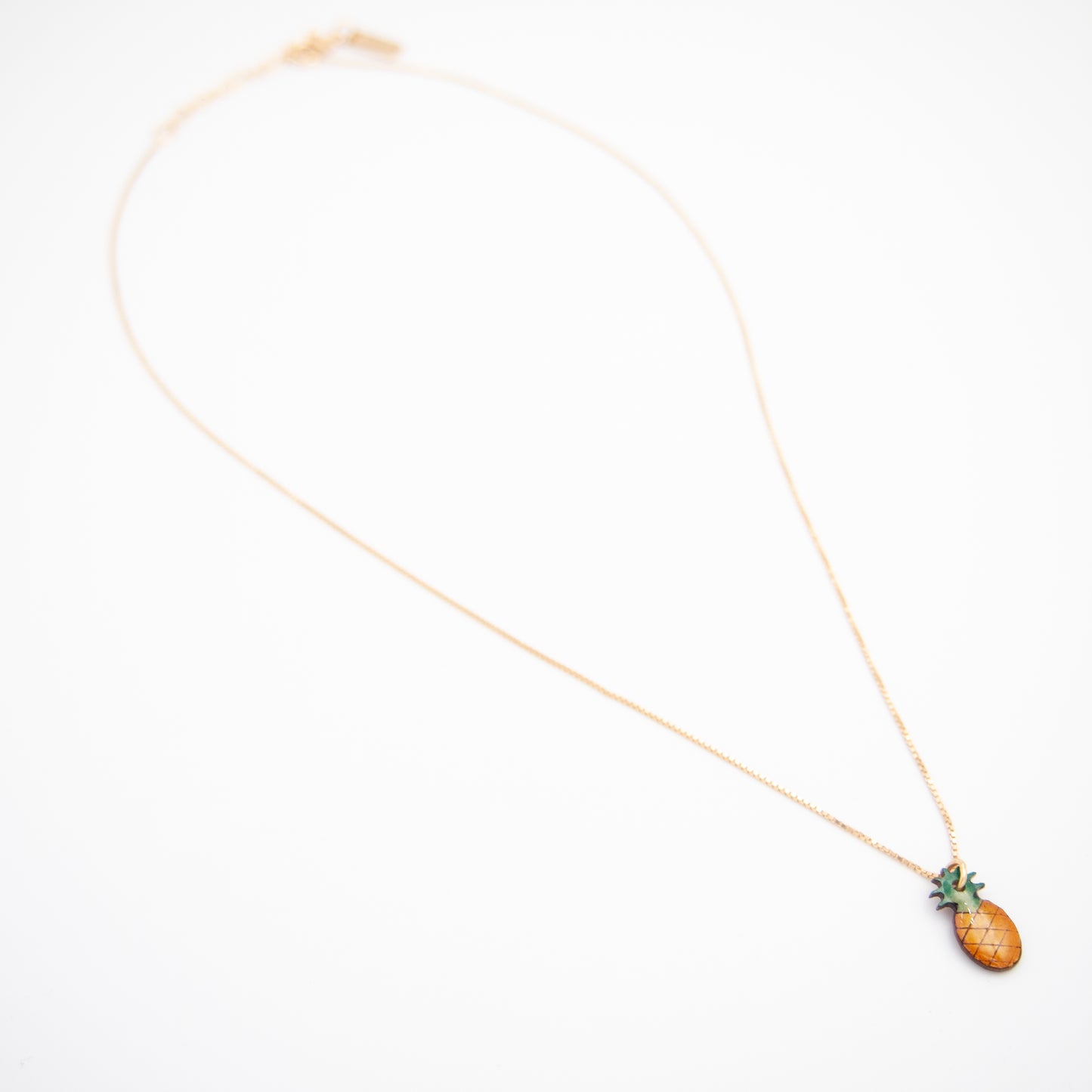 Collier ananas en calebasse séchée fait main –  6 finitions de chaîne au choix