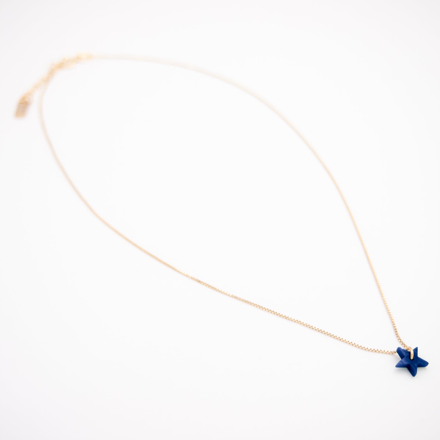 Collier Mini Charm Etoile en Ivoire Végétal – 6 finitions de chaîne au choix