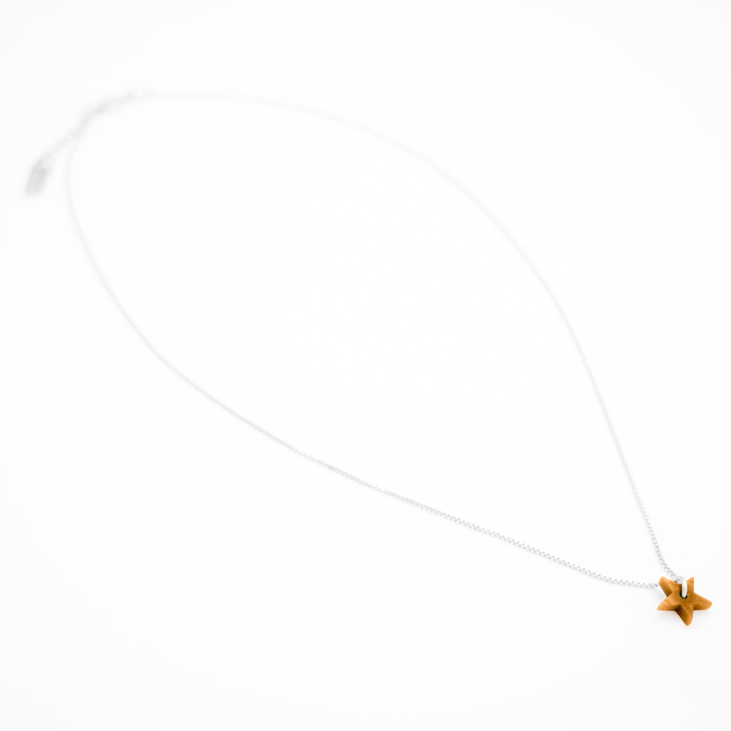 Collier Mini Charm Etoile en Ivoire Végétal – 6 finitions de chaîne au choix