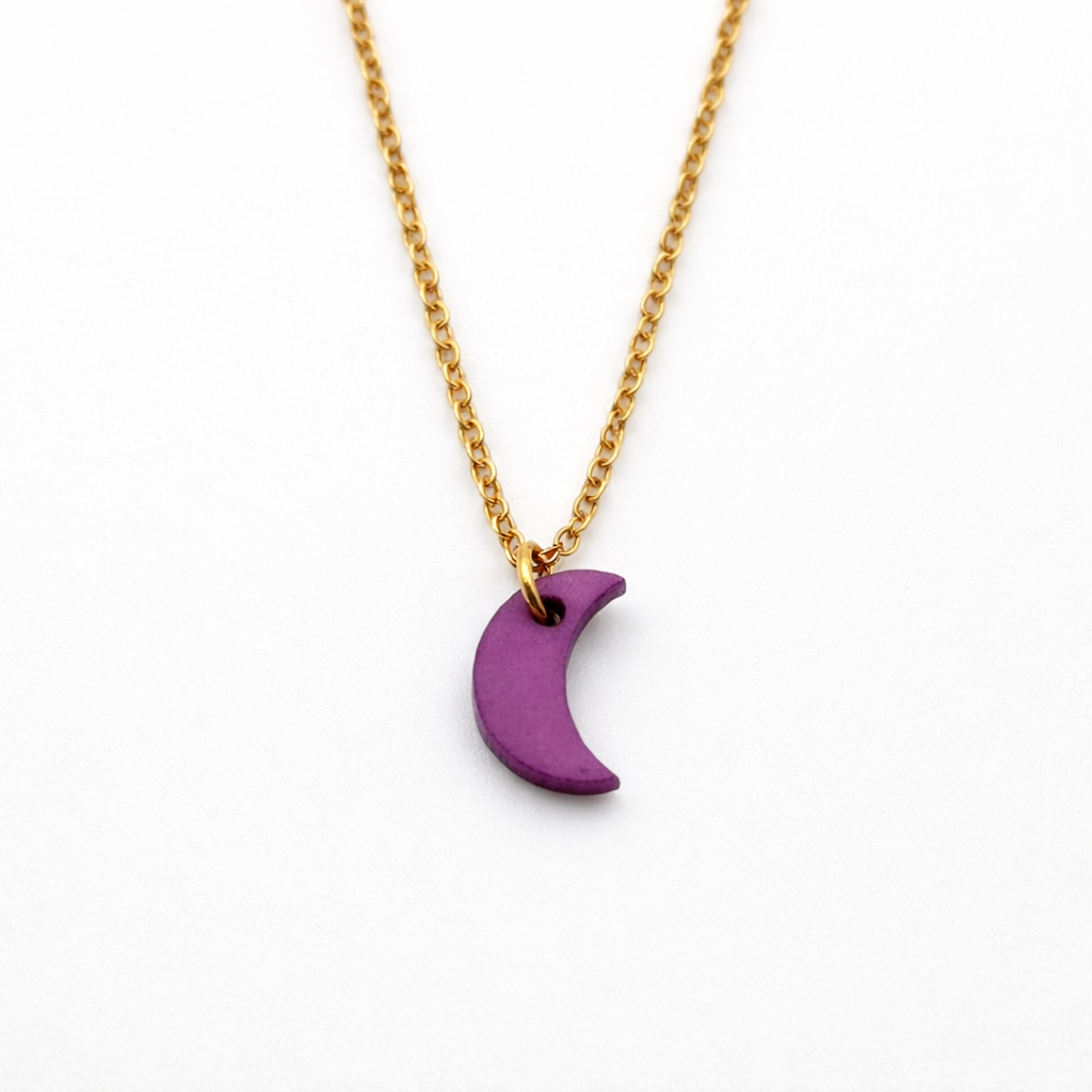 Collier Mini Charm Lune en Ivoire Végétal – 6 finitions de chaîne au choix