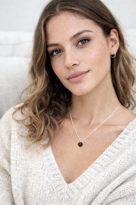 Collier rond en calebasse séchée peint main –  6 finitions de chaîne au choix | Won