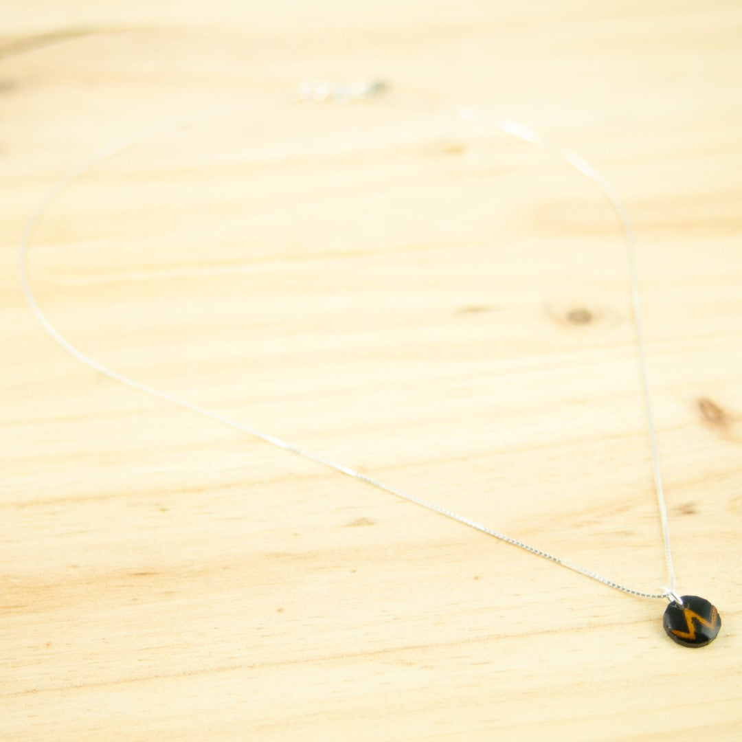 Collier rond en calebasse séchée peint main –  6 finitions de chaîne au choix | Won