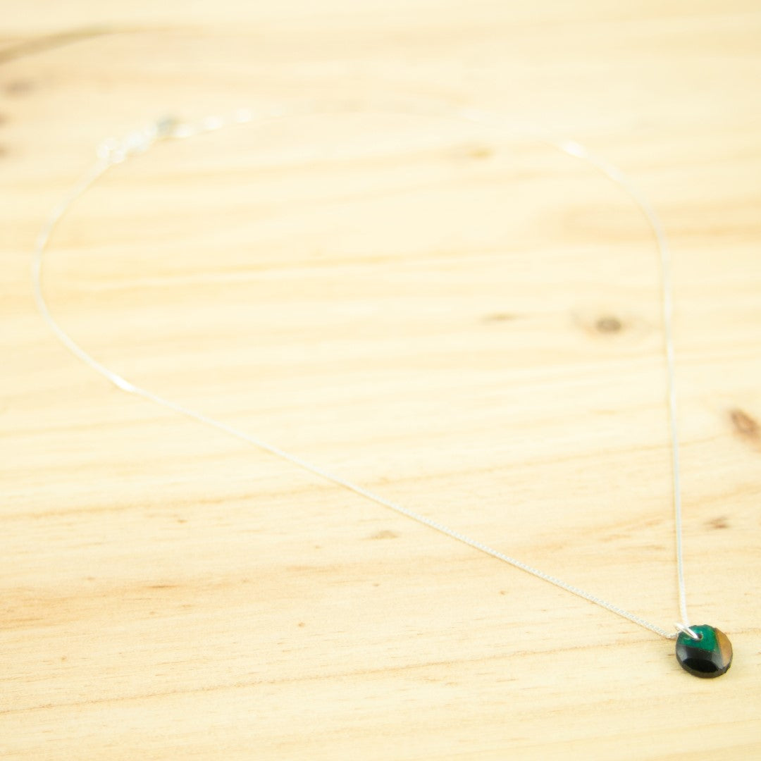 Collier rond en calebasse séchée peint main – 8 mm – 6 finitions de chaîne au choix | Inter