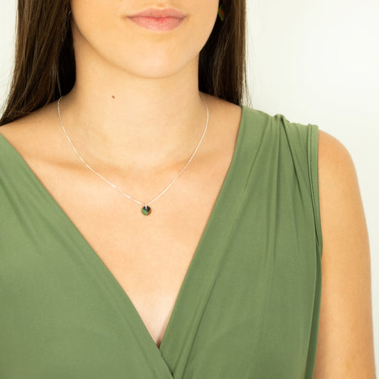 Collier rond en calebasse séchée peint main – 8 mm – 6 finitions de chaîne au choix | Inter