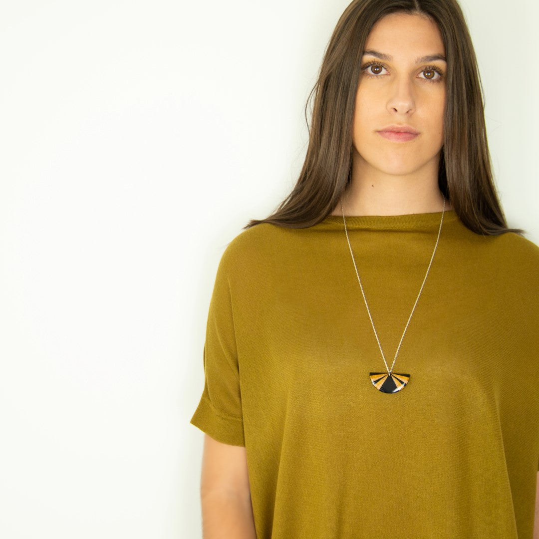 Collier végan en Calebasse séchée fait main chaîne Argent | Demi Pav