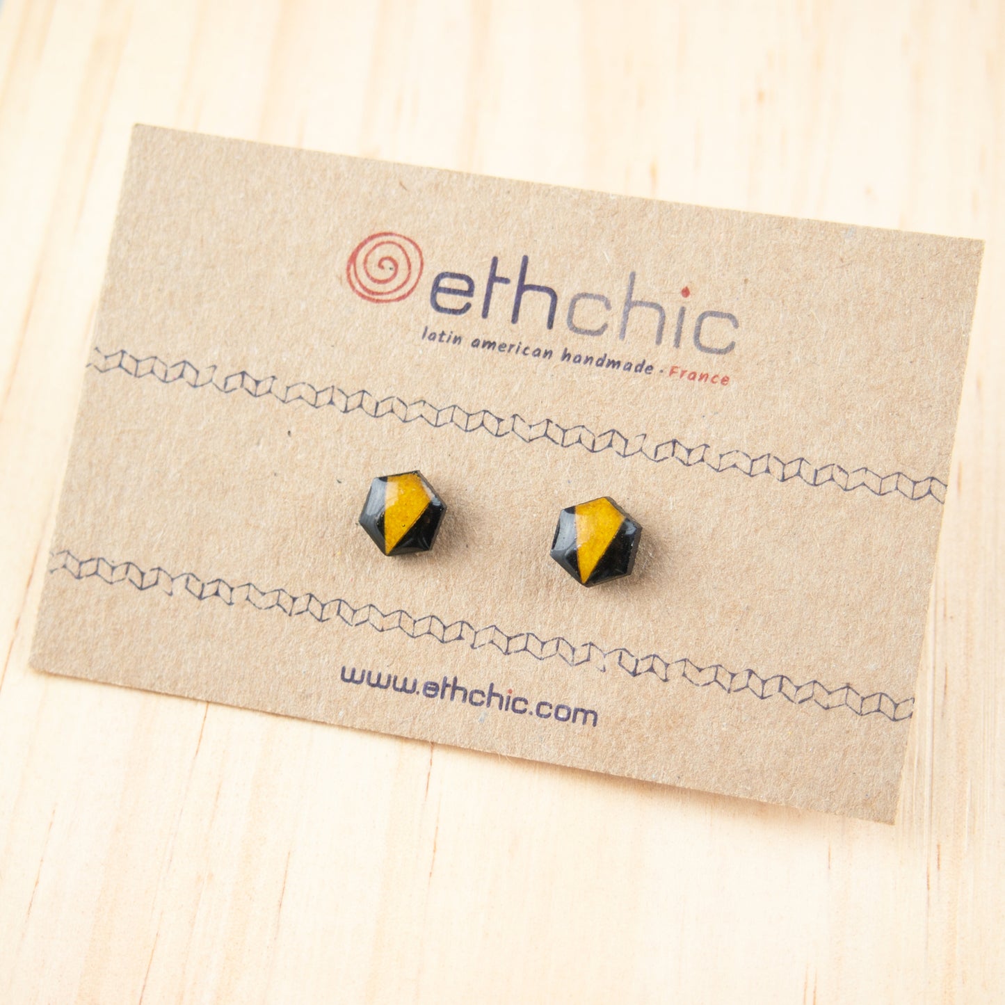 Petits clous d'oreilles hexagone nature pouces d'oreilles géométriques boucles d'oreilles effet émaillé puces d'oreilles noir moutarde