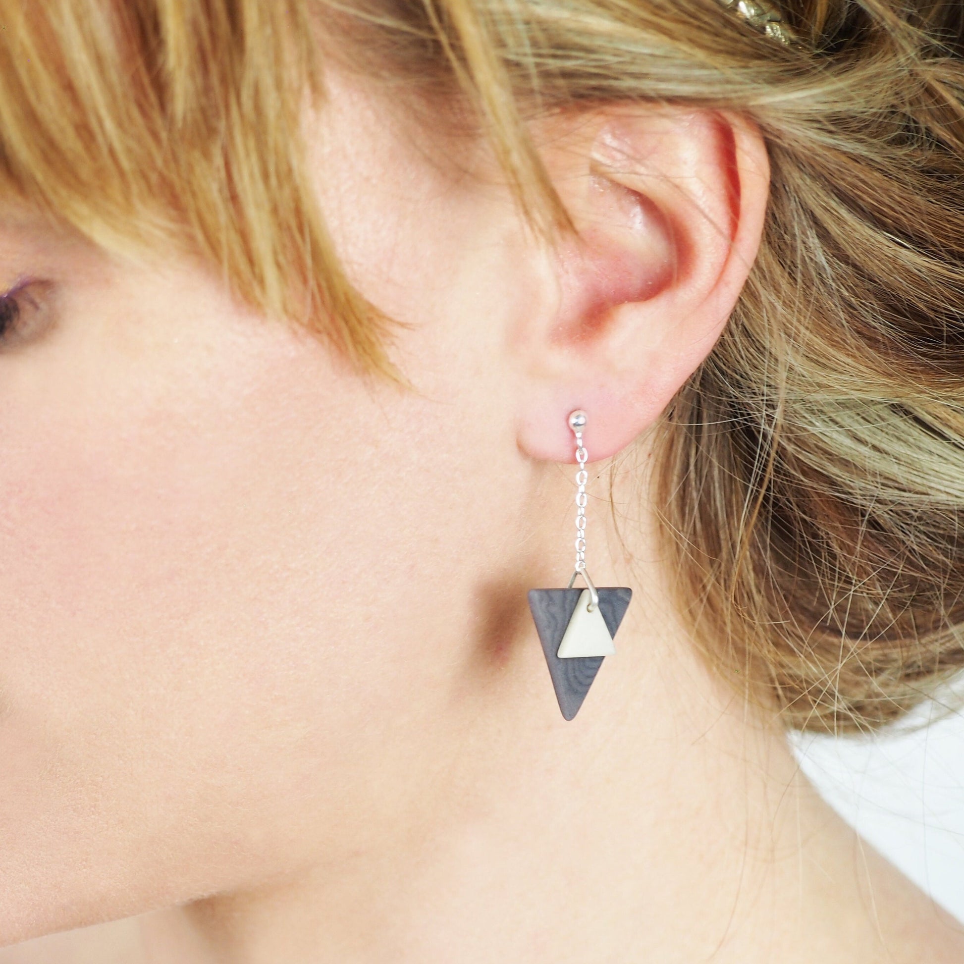 Boucles d'oreilles triangles boucles d'oreilles géométriques petites boucles oreille boucles d'oreilles en ivoire végétal bijoux éthique