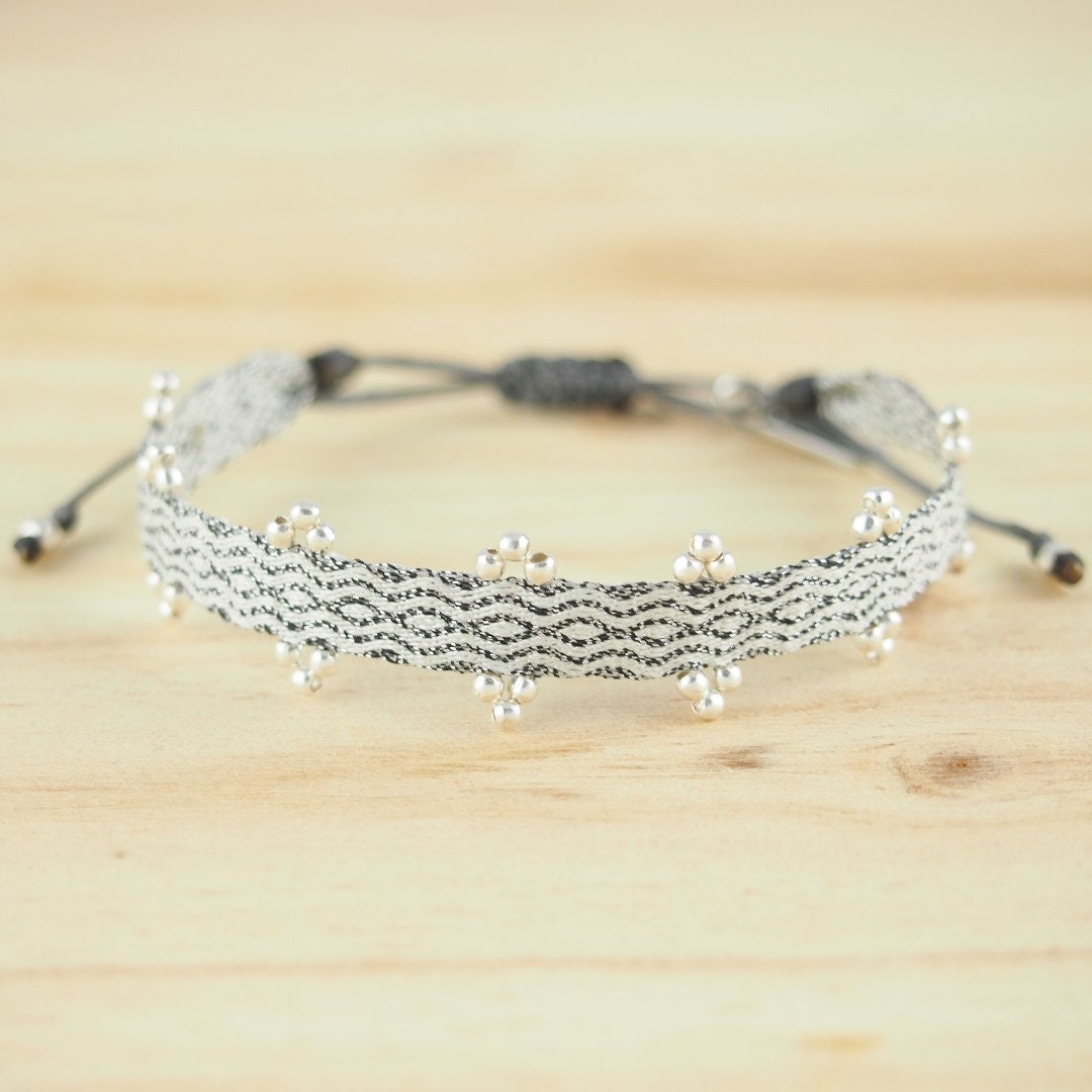 Bracelet argenté bohème 80fils bracelet ethnique chic bracelet hippie bracelet amitié bracelet femme bracelet été bracelet tissé main