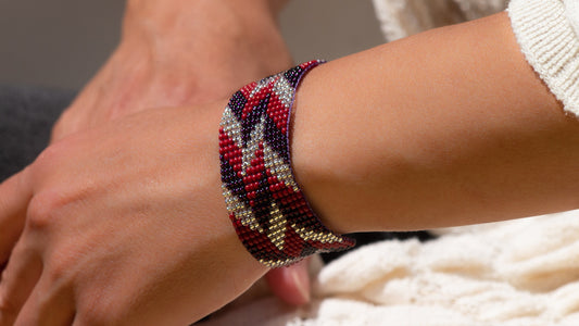 Bracelet perles Style Boho Chic Rouge Bordeaux Bracelet tissé Manchette Bracelet perles rocaille Bracelet bohème