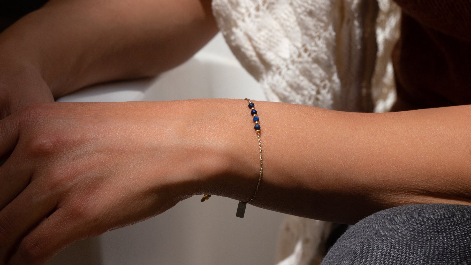 Bracelet pierres semi-précieuses Bracelet extra-fin fait main Cadeau Réglable Bracelet femme Bracelet fille Bracelet boho chic