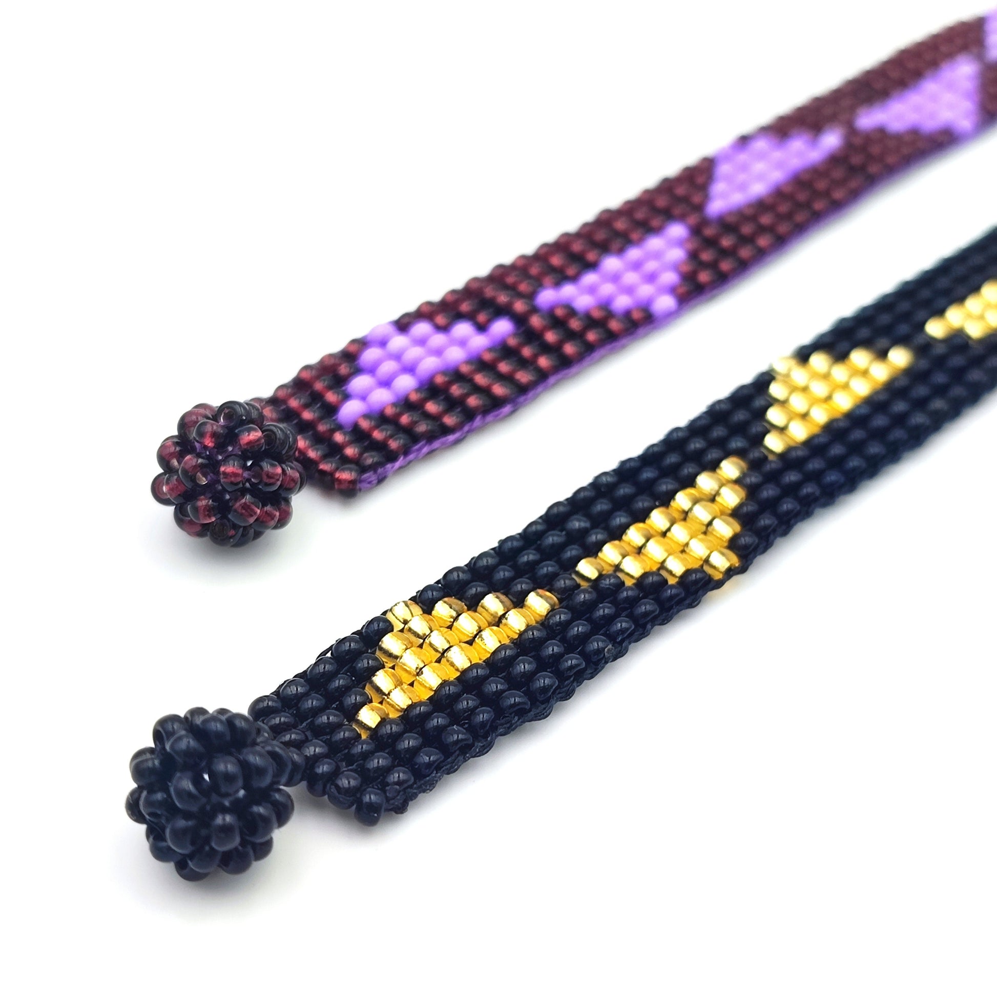 Bracelet triangles Bracelet perles Style boho chic Bracelet fin Bracelet perles rocaille triangles violets et dorés Bracelet réglable